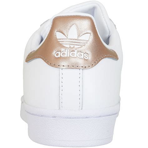 weiser adidas schuh mit gold|Amazon.com: Adidas Gold And White Shoes.